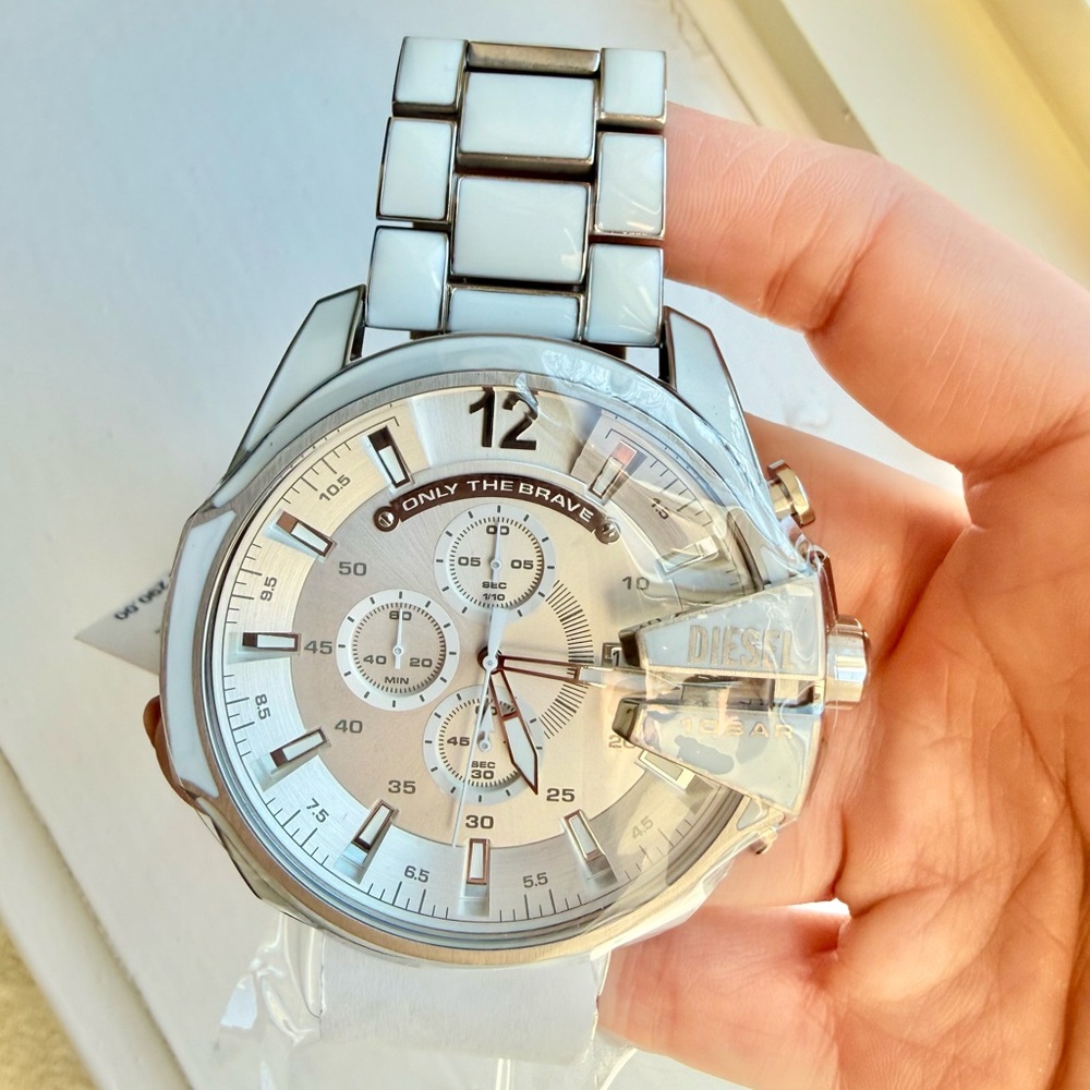 Diesel Mega Chief White & Stainless Steel Chronograph Watch DZ4660 - Picture 6 of 11